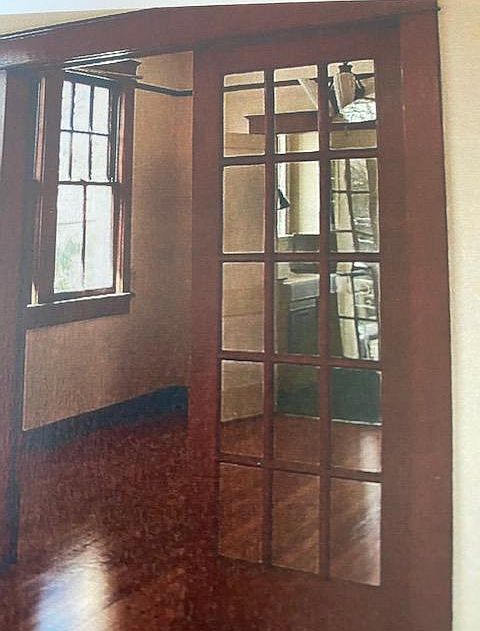 2nd image of 2267 Carondelet St #2267
