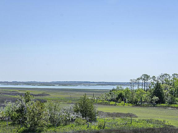 2nd image of 2064 Amenity Park Dr