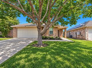 625 Horn St, Crowley, TX 76036