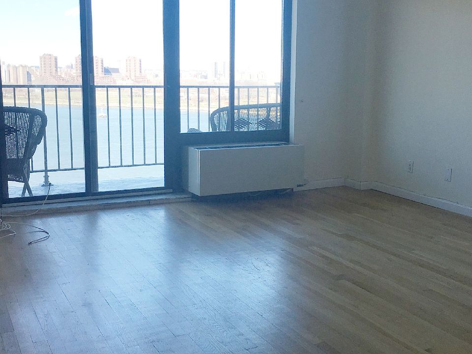 1st image of 2540 Shore Blvd APT 14R