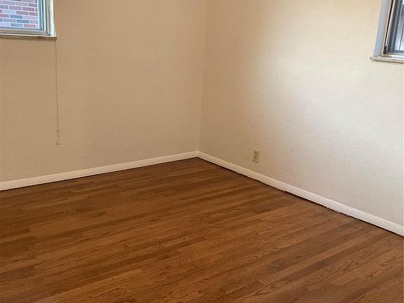 4th image of 9543 Cote Brilliante Ave