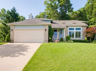 995 Forest View Ct, Vandalia, OH 45377