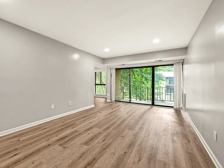 2045 Royal Fern Ct #11C — Photo 5