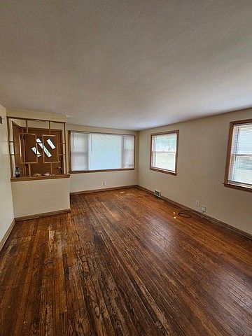 1st image of 5805 N 37th St