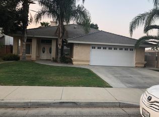 212 Sierra Ave, Shafter, CA 93263