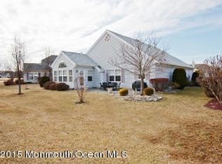 11 Gascony Cir, Manchester, NJ 08759