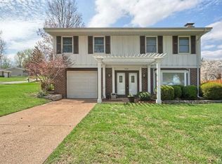 501 Thornlea Ct, Ballwin, MO 63011