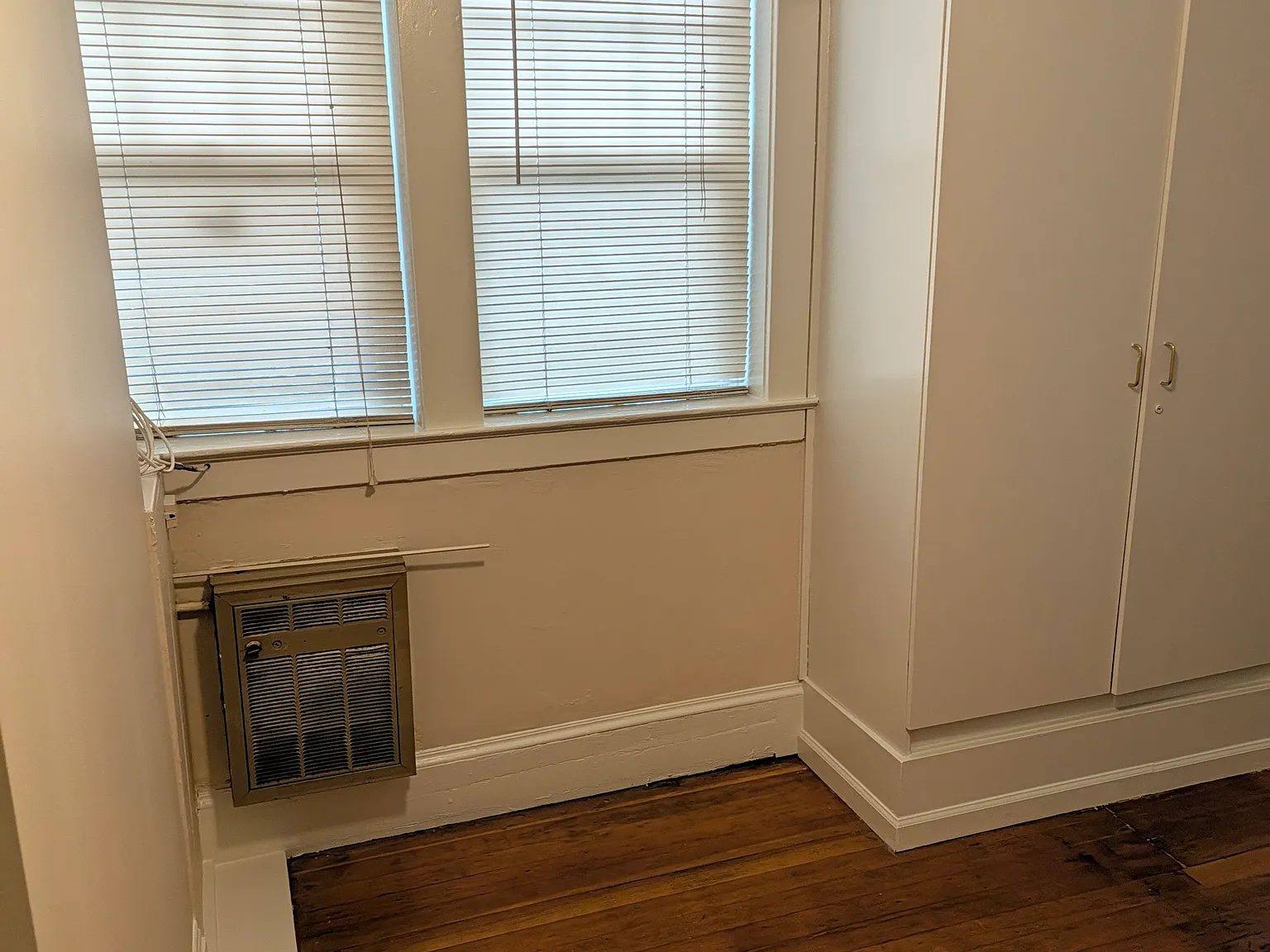Studio, 400 sqft, $800 — Photo 4