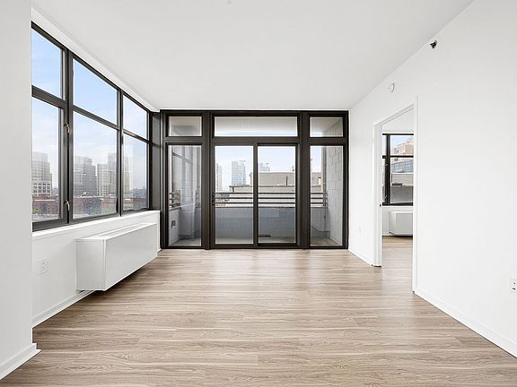 4th image of 424 Bedford Ave APT 9B