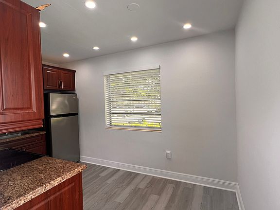 4th image of 1431 Galiano St APT 3