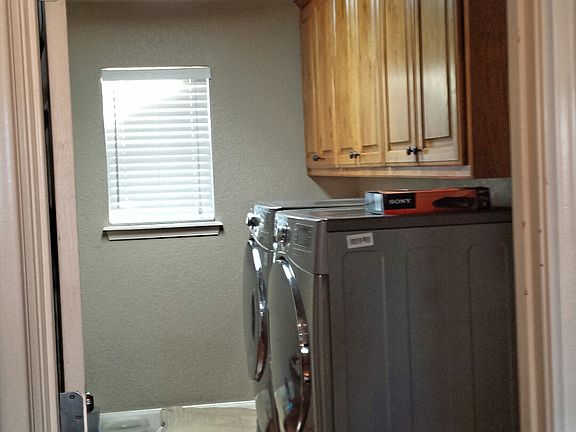 3rd image of 1107 Melinda Ln