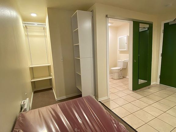 5th image of 4524 7th Ave NE #4520-B-02