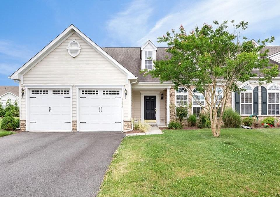1st image of 37963 Bayview Cir E
