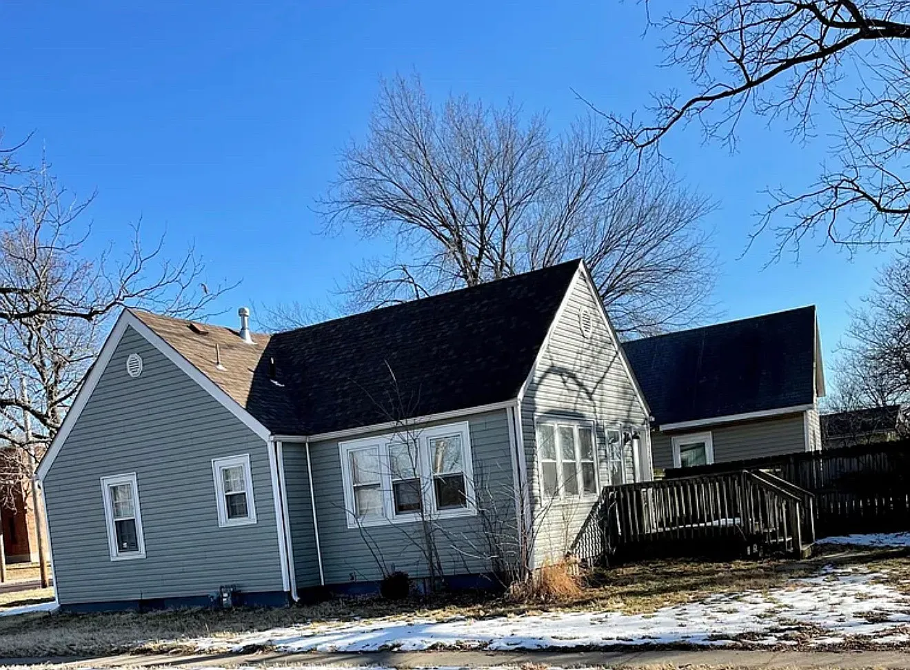 2 bed, 900 sqft, $1,000 — Photo 2