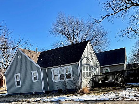 2nd image of 2338 W Olive St