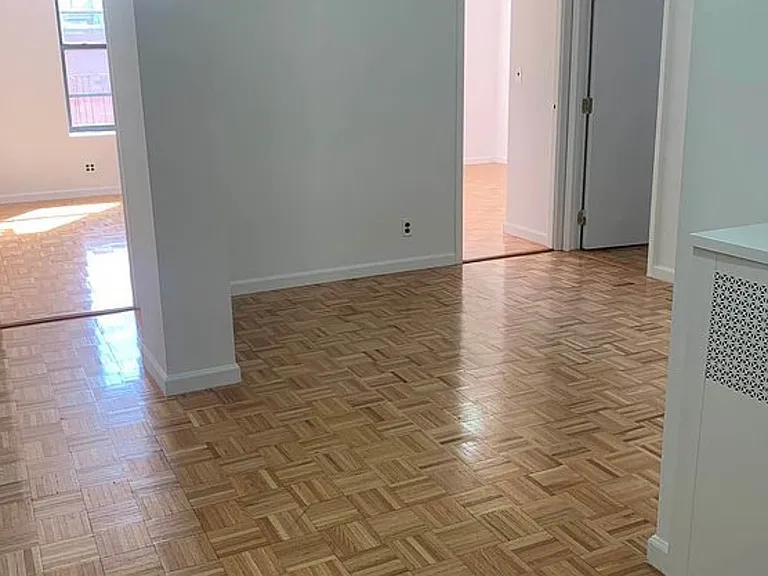 440 E 6th St #3A — Photo 10