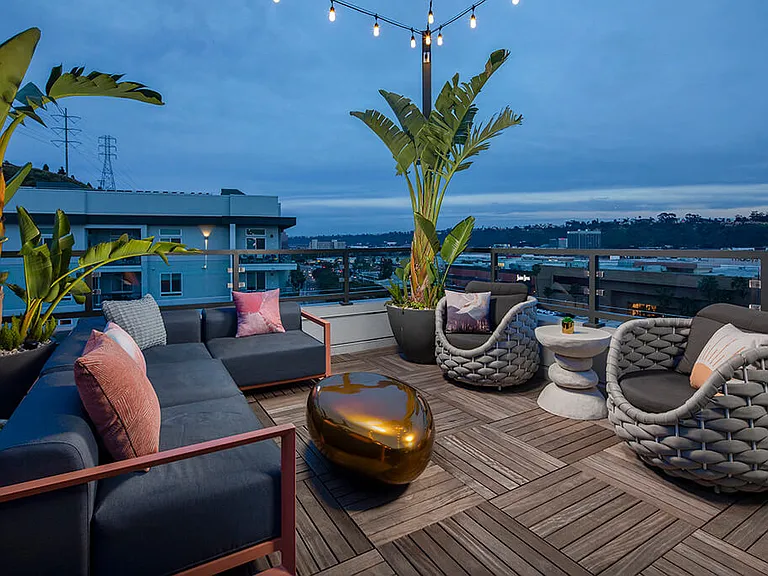 Rivair Apartment Homes — Photo 8