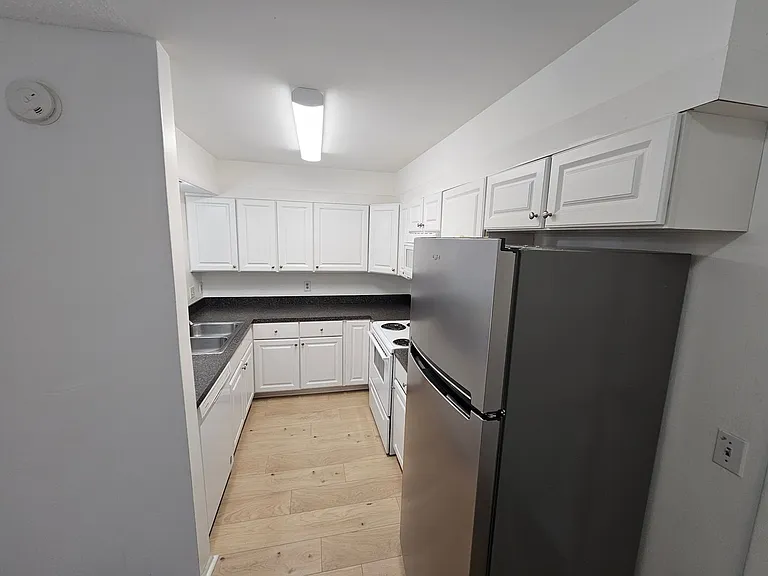 105 Keith Ct — Photo 2