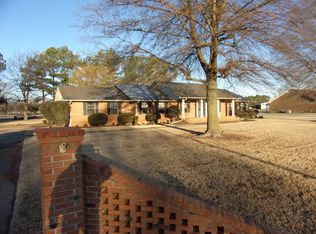 1507 S Main St, Leachville, AR 72438