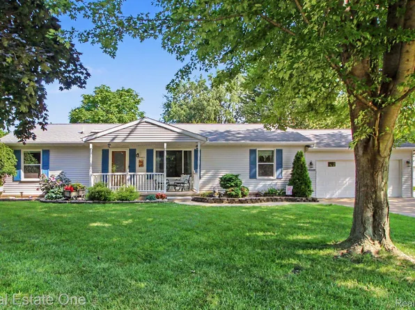 23460 Kensington St, Taylor, MI 48180