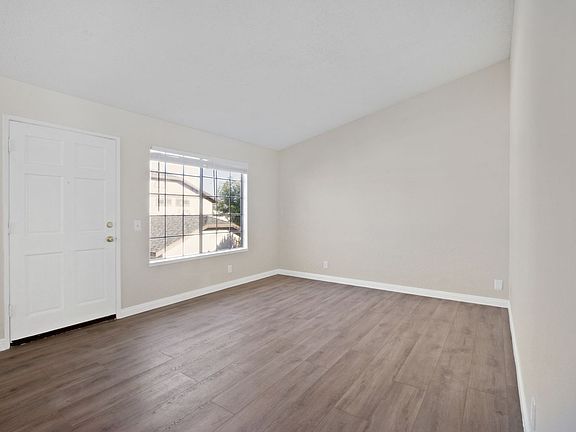5th image of 3930-3940 W Valencia Dr #7