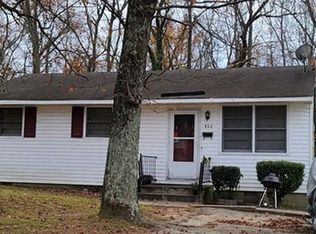 466 Round Top Ave, Petersburg, VA 23803