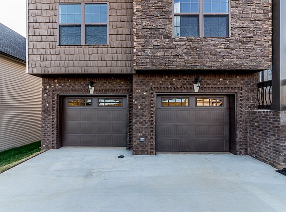 4th image of 332 W Creek Farms