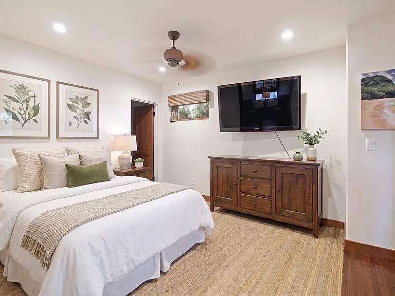 1320 Glorietta Blvd — Photo 26