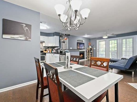 3rd image of 6602 Thackwell Way APT 2F