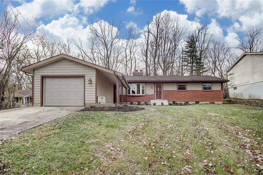4006 Riverview Ave photo 1