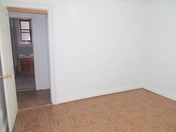 5th image of 240 Audubon Ave APT 1