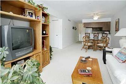 4th image of 5113 Waterside Dr
