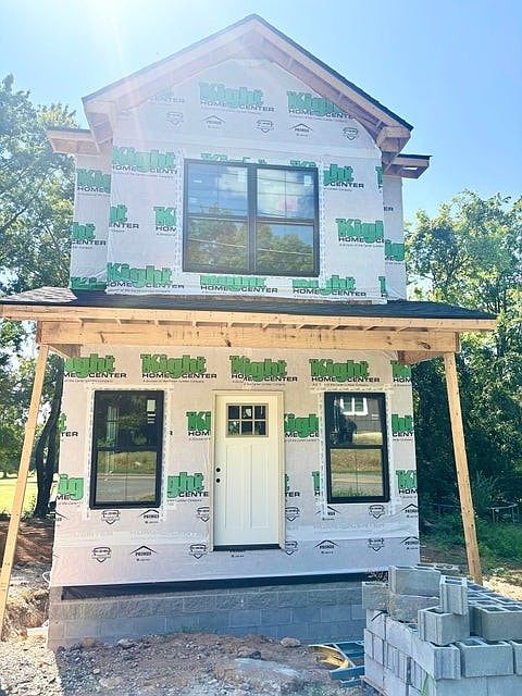 1st image of 2119 Butler Rd