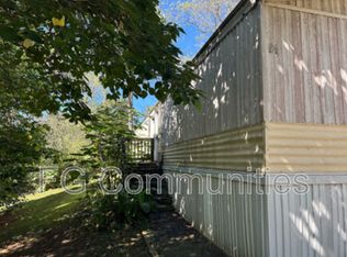 16 Sunny Knoll Acres Dr, Candler, NC 28715