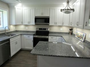 109 Estates Ct, Jeannette, PA 15644