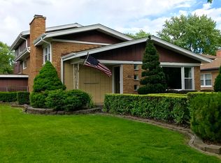 5115 W Wolfe Dr, Oak Lawn, IL 60453