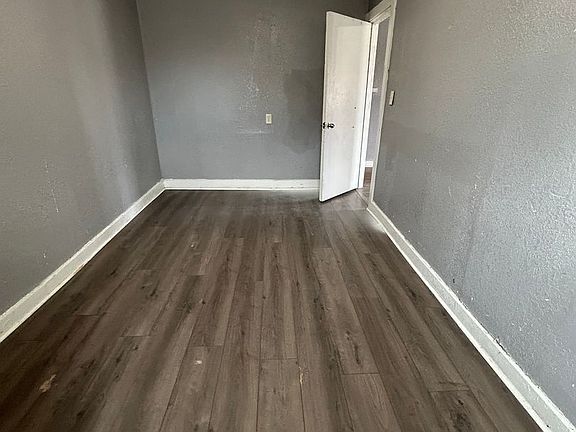 5th image of 1701 Onalaska Ave #1701
