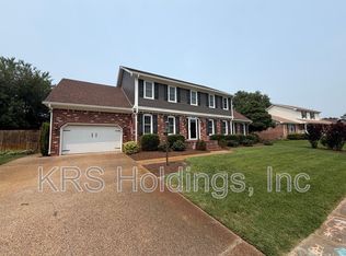 1520 Woodside Ct N, Chesapeake, VA 23320
