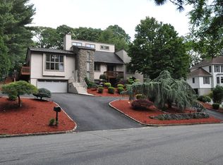 24 Dominic Dr, Rockaway, NJ 07866