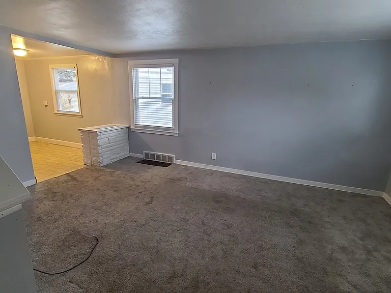 166 Fowler Ave — Photo 8