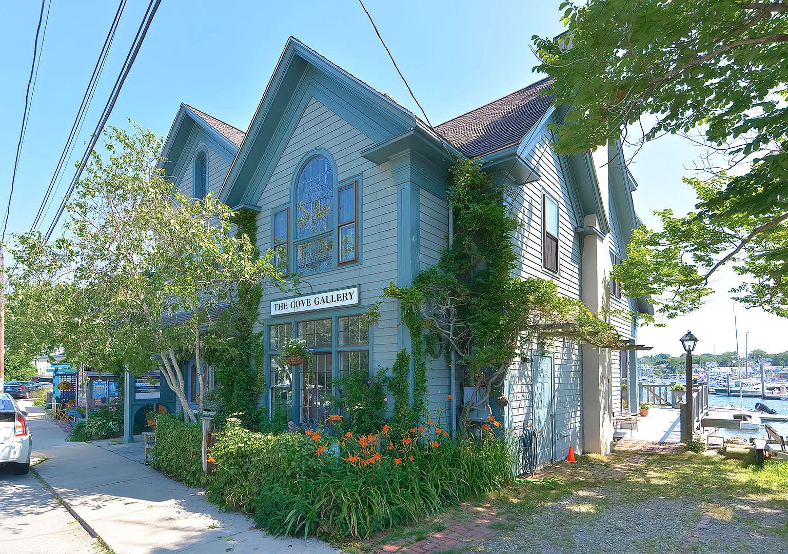 Winter Rental: Waterfront 3 Bed/3 Bath on Rocky Neck — Photo 3