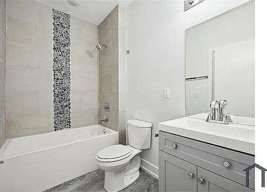 3rd image of 2111 N Fairhill St Unit 1A-2A