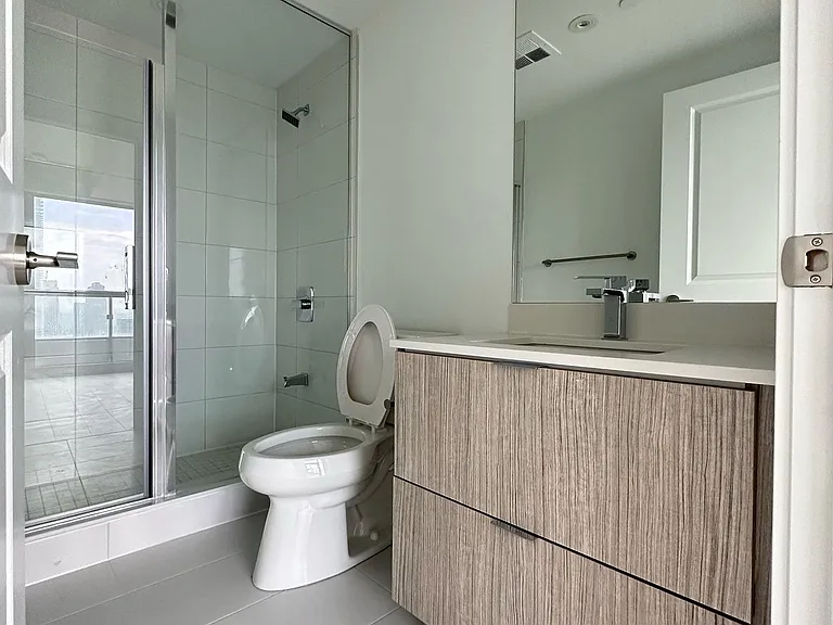 395 Bloor St E #3803 — Photo 7