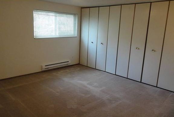 Spacious Bedroom