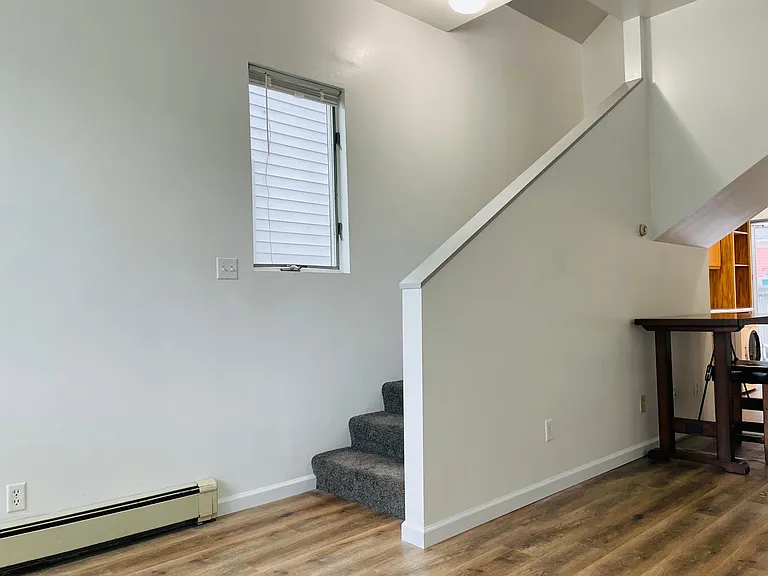 633 N Huron St — Photo 6