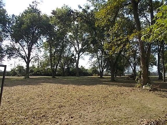 5th image of 3204 S Lakeshore Dr