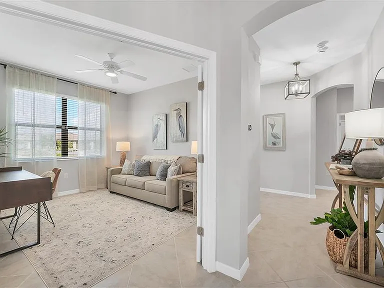 2049 Bonito Way — Photo 23