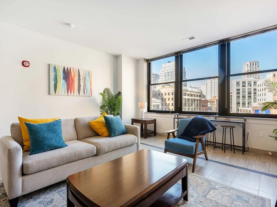 111 State St #ID1024673P