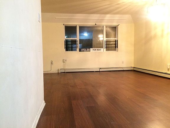 4th image of 12052 168th St #2