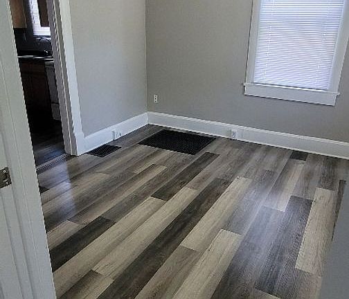 2nd image of 2820 Jules St